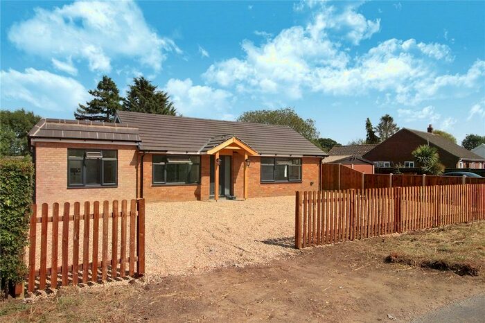 4 Bedroom Bungalow For Sale In Alburgh Road, Hempnall Green, Norwich, Norfolk, NR15