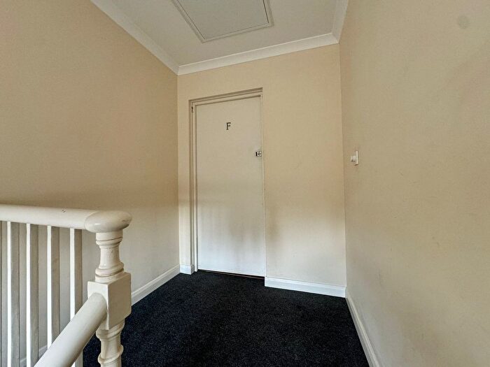 1 Bedroom Flat To Rent In Bower Lane, Maidstone, ME16