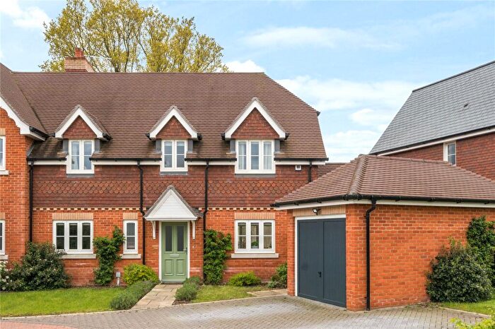 3 Bedroom Semi Detached House For Sale In Songhurst Meadow, Wisborough Green, Billingshurst, RH14