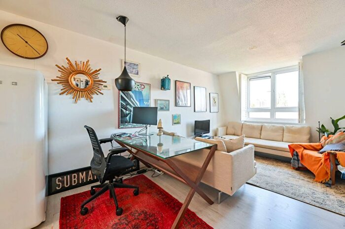 1 Bedroom Flat For Sale In South Lambeth Road, Vauxhall, London, SW8