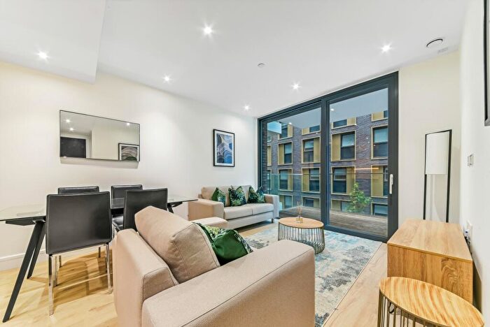 1 Bedroom Flat To Rent In Neroli House, Goodman's Fields, Piazza Walk, Aldgate, London, E1