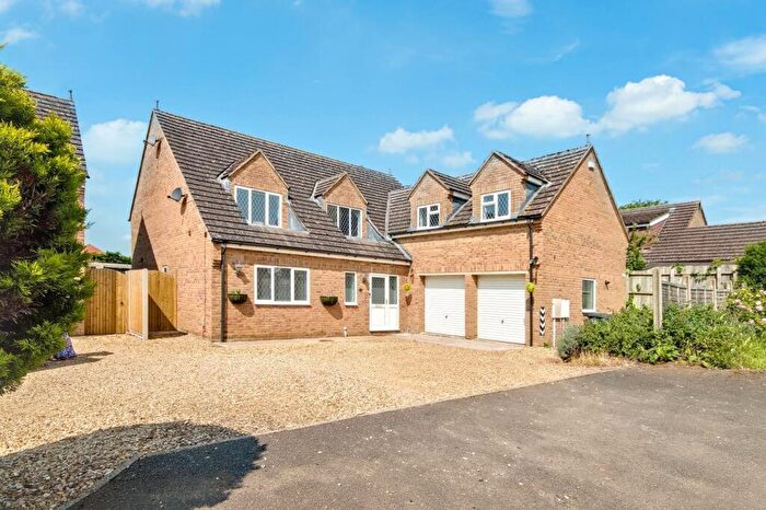 4 Bedroom Detached House For Sale In Gorse Road, Spratton, Northampton, NN6