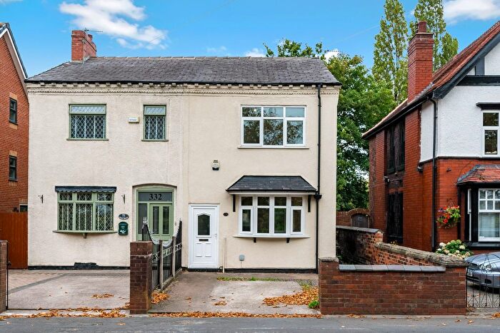 3 Bedroom Semi-Detached House To Rent In Warrington Road, Glazebury, Warrington, Cheshire, WA3
