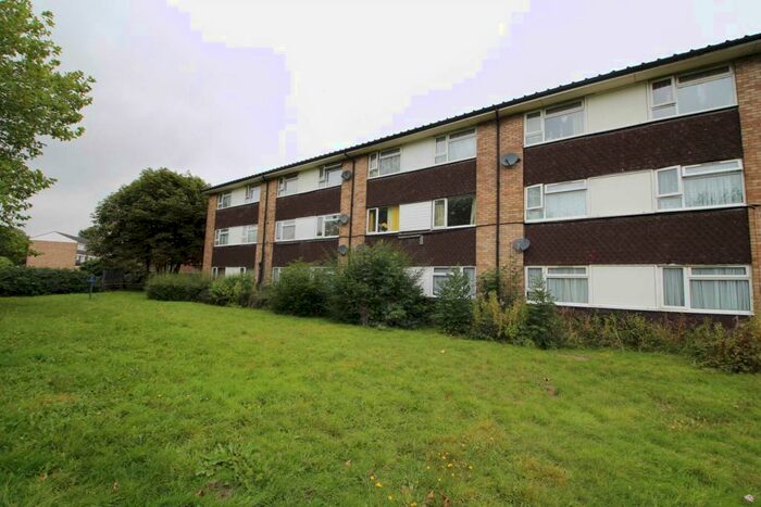 1 Bedroom Flat To Rent In Walking Distance To Maylands Avenue, HP2