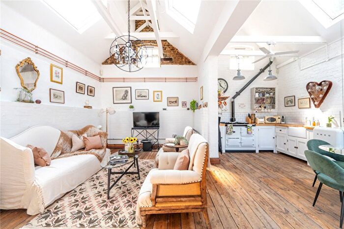 1 Bedroom Detached House To Rent In Crown Yard, Crown Road, St Margarets, Twickenham, TW1