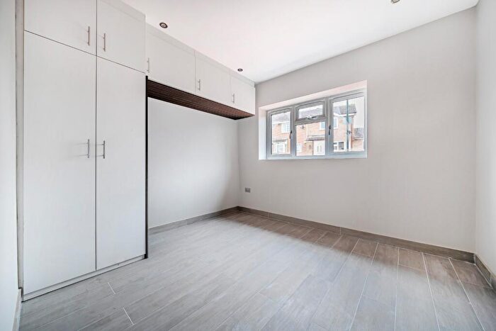 2 Bedroom Bungalow For Sale In Fairmont Close, Belvedere, Kent, DA17