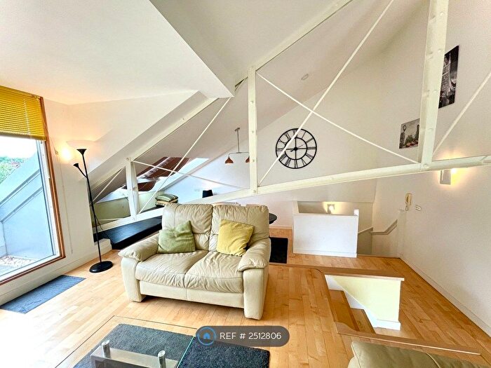 2 Bedroom Flat To Rent In Electric Wharf, Coventry, CV1