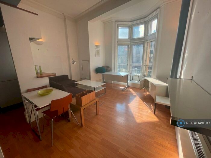 2 Bedroom Flat To Rent In Hepworth Chambers Apartments, Leeds, LS1