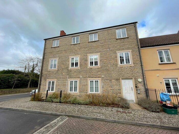 Houses to rent in Shepton Mallet, Somerset