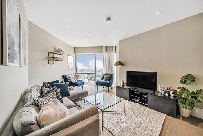 3 Bedroom Flat To Rent In No., Upper Riverside, Cutter Lane, Greenwich Peninsula, SE10