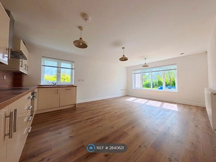 2 Bedroom Flat To Rent In Ashton-On-Ribble, Preston, PR2