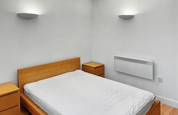 1 Bedroom Flat For Sale In Flat Watermarque, Browning Street, Birmingham, West Midlands, B16 - Photo 4