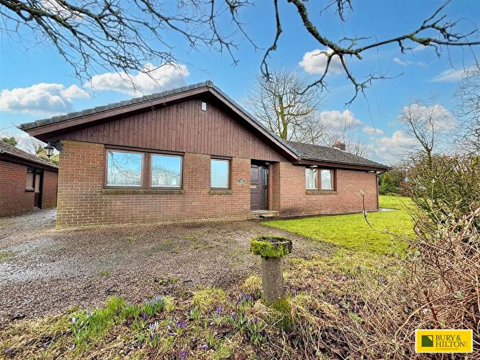 4 Bedroom Bungalow For Sale In Central Drive, Buxton, SK17