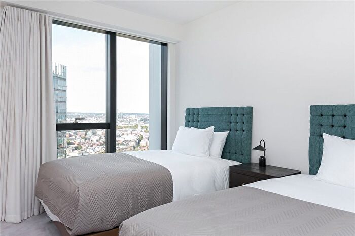 3 Bedroom Flat To Rent In River Park Tower, Nine Elms Lane, Nine Elms, SW8