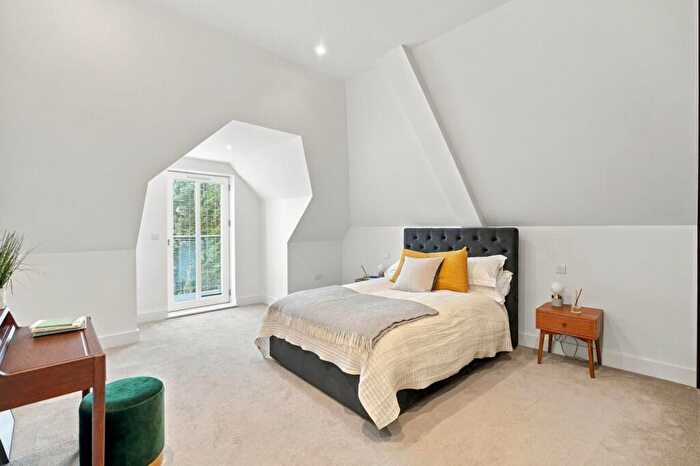 1 Bedroom Apartment For Sale In Scotts Lane, Shortlands, BR2