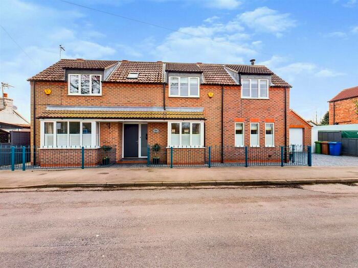 3 Bedroom Detached House For Sale In Mill Lane, Brandesburton, Driffield, YO25