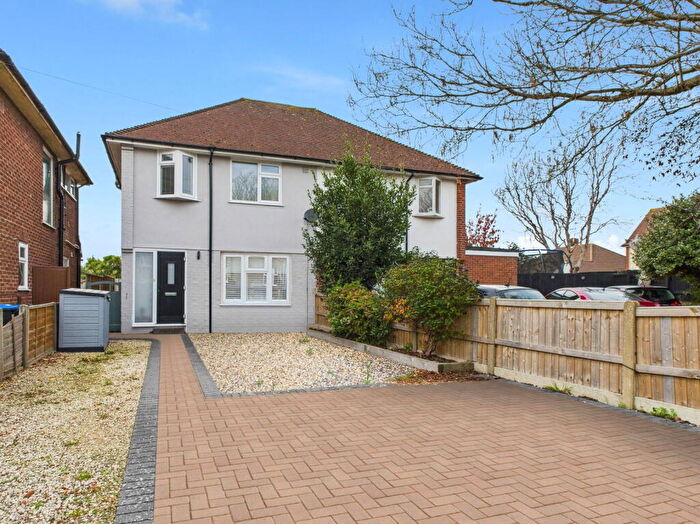 3 Bedroom Semi Detached House For Sale In St Andrews Road, Tarring, Worthing, BN13