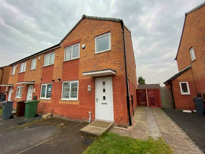 3 Bedroom House To Rent In Metcombe Way, Beswick, Manchester, M11