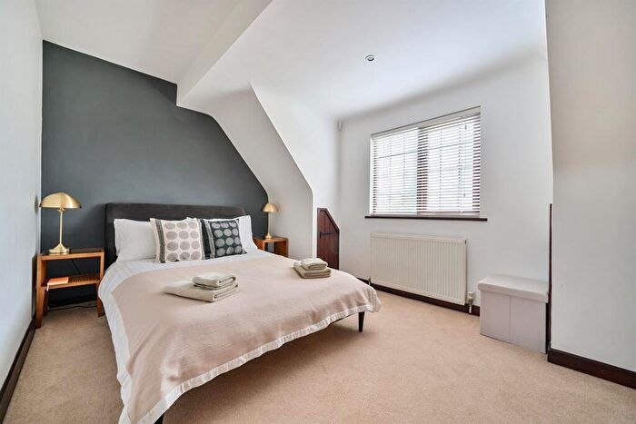 5 Bedroom House To Rent In Threals Lane, West Chiltington, Pulborough, RH20