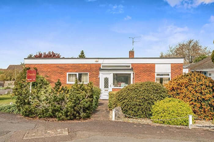 3 Bedroom Detached Bungalow For Sale In Cumnor Hill, Oxford, OX2