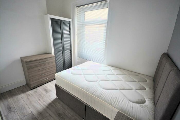 1 Bedroom Flat To Rent In Cradock Street, City Centre, Swansea, SA1
