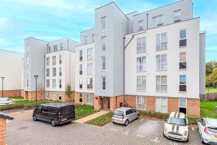 1 Bedroom Flat To Rent In Addlestone, KT15