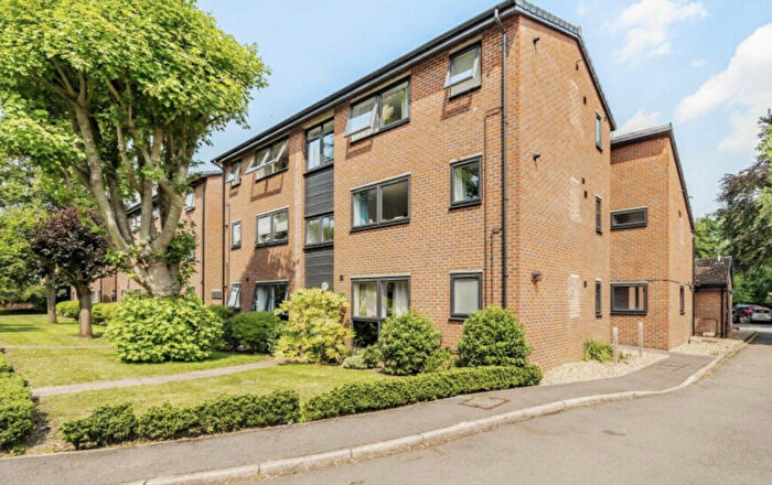 1 Bedroom Apartment For Sale In Ray Park Avenue, Maidenhead, SL6