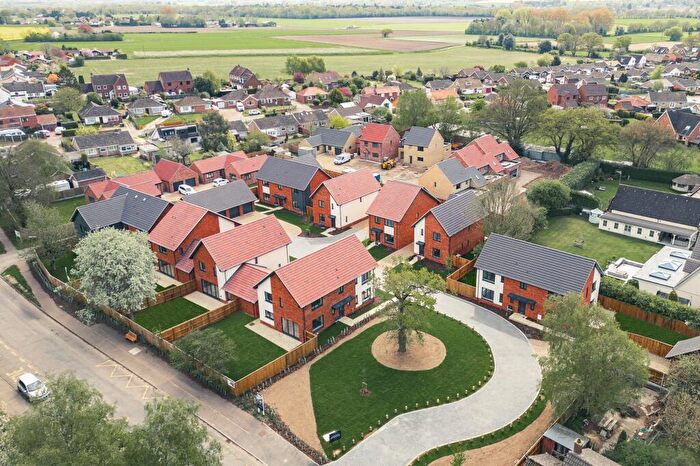 4 Bedroom Detached House For Sale In Ready To Move Into - Detached Four Bedroom New Home In Necton, PE37