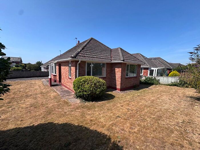 2 Bedroom Detached Bungalow To Rent In Mount Pleasant Avenue, Exmouth, EX8