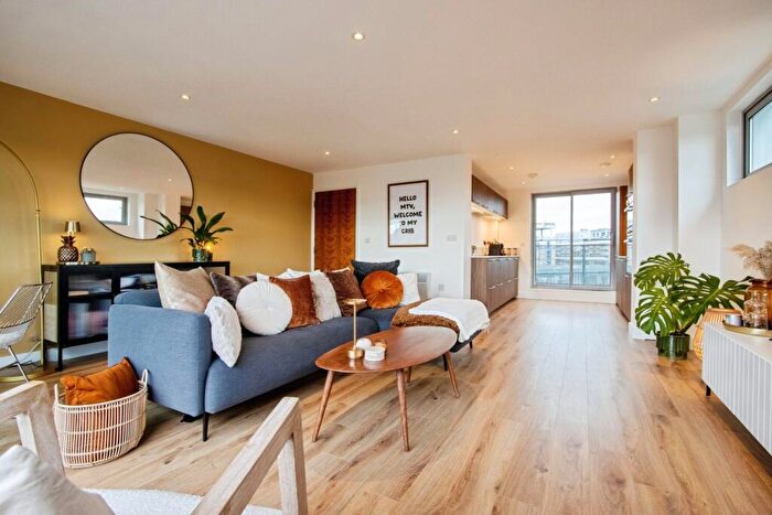 2 Bedroom Penthouse For Sale In Quay One, Neptune Street, Leeds, West Yorkshire, LS9