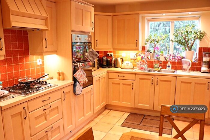 2 Bedroom Flat To Rent In Aragon House, Coventry, CV3