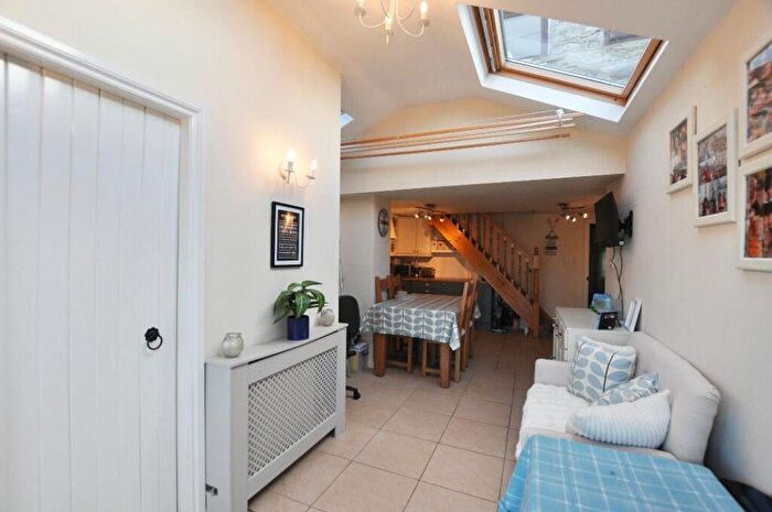 2 Bedroom Cottage For Sale In Long Lane, Heath Charnock, PR6
