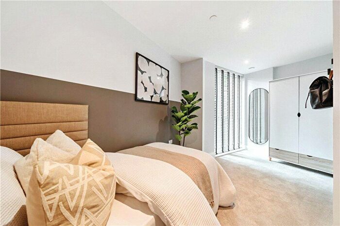 2 Bedroom Apartment For Sale In Tweedy Road, Bromley, BR1