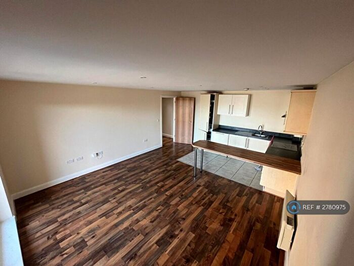 2 Bedroom Flat To Rent In Lambeth Court, Benfleet, SS7