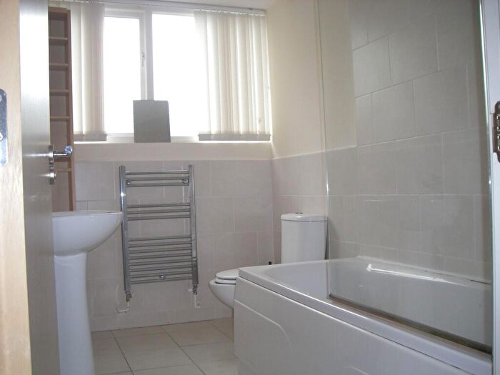 2 Bedroom Apartment To Rent In A, Wynnstay Grove, Manchester, M14