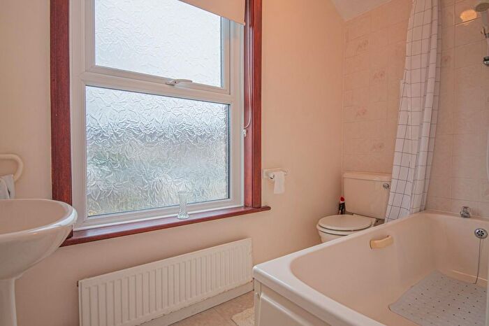 3 Bedroom Terraced House For Sale In The Crescent, Eastleigh, SO50