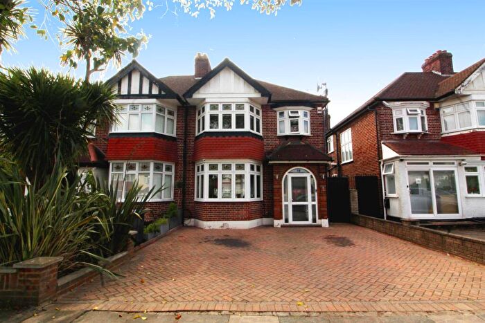 3 Bedroom Semi-Detached House For Sale In Gloucester Gardens, Cockfosters, Barnet, EN4