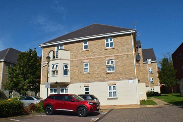 2 Bedroom Flat To Rent In Bradgate House, Northampton, NN1
