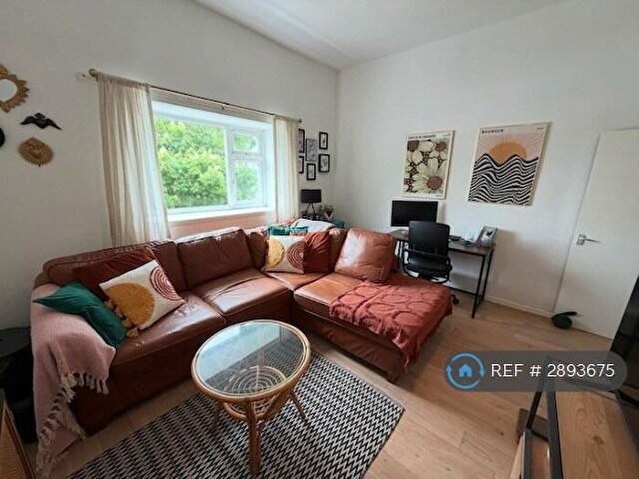 1 Bedroom Flat To Rent In Knowle Road, Bristol, BS4
