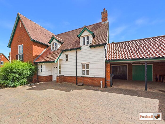 3 Bedroom Semi-Detached House For Sale In Bilberry Road, Ipswich, IP3