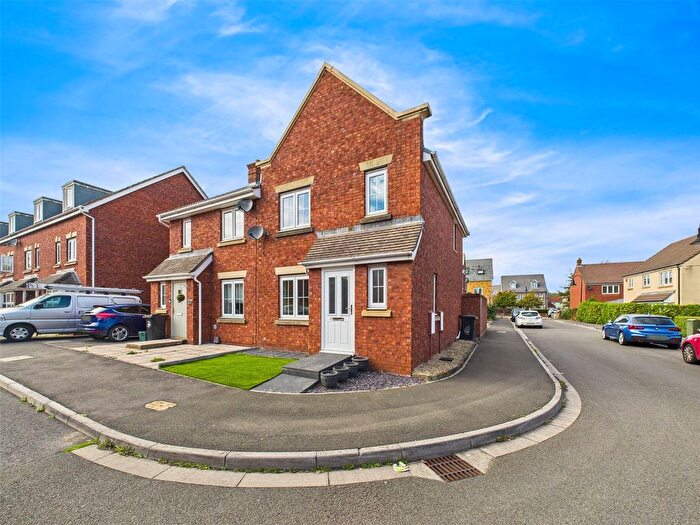3 Bedroom Semi-detached House For Sale In Careys Way, Weston-Super-Mare, North Somerset, BS24