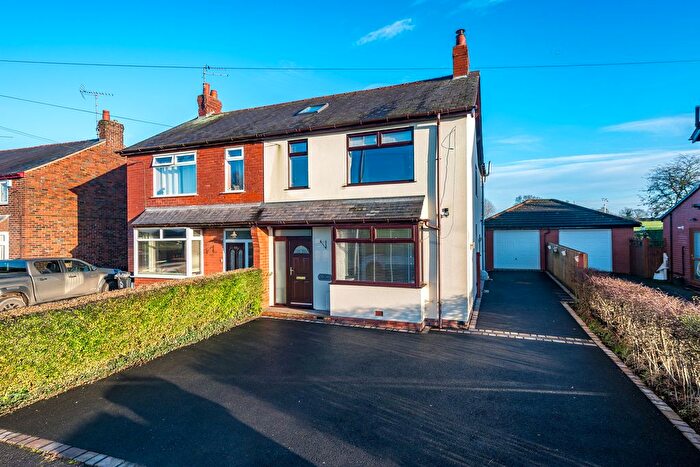 3 Bedroom Semi Detached House For Sale In Woodplumpton Road, Woodplumton, PR4