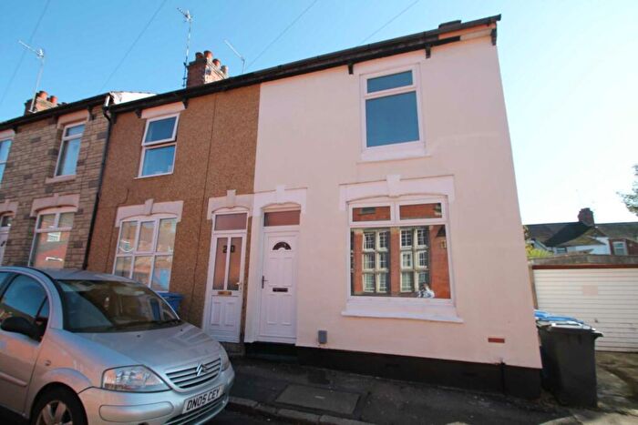 2 Bedroom End Of Terrace House To Rent In Spencer Street, Kettering, Northamptonshire, NN16