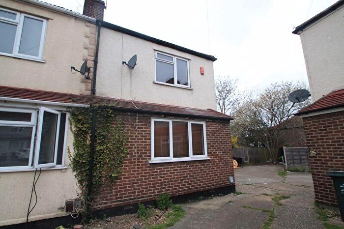 3 Bedroom End Of Terrace House To Rent In Ivy Close, Dartford, DA1