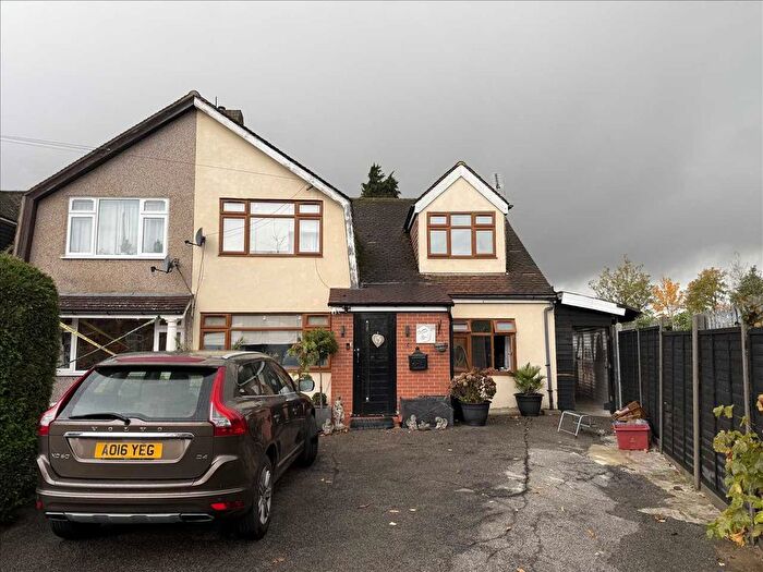 4 Bedroom End Terrace House For Sale In Norfolk Road, Feltham, TW13