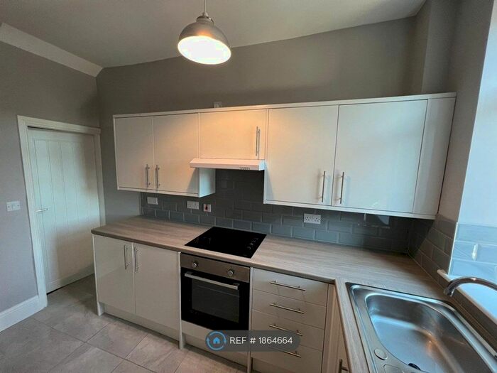 2 Bedroom Terraced House To Rent In South Street, Morley, Leeds, LS27