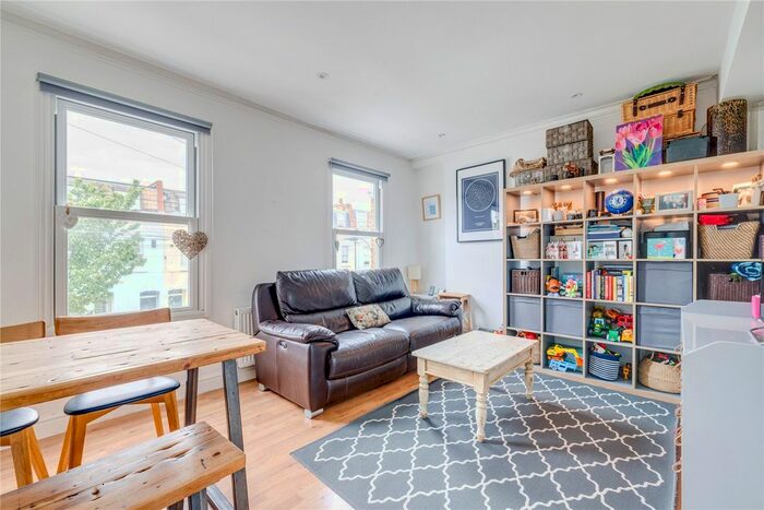 2 Bedroom Flat To Rent In Kilmaine Road, Fulham, London, SW6