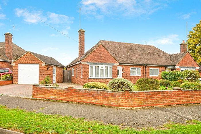 2 Bedroom Semi-Detached Bungalow For Sale In Fairthorne Way, Shrivenham, Swindon, SN6