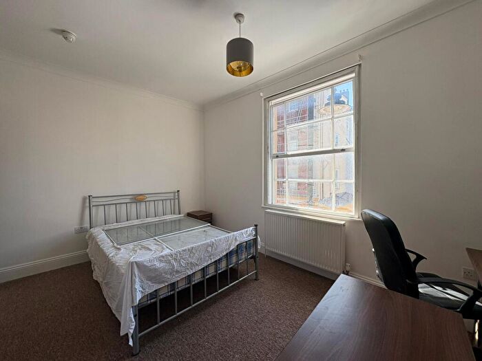 1 Bedroom House To Rent In Triangle South, Bristol, BS8