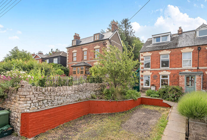 2 Bedroom Terraced House For Sale In Spillmans Road, Stroud, Gloucestershire, GL5
